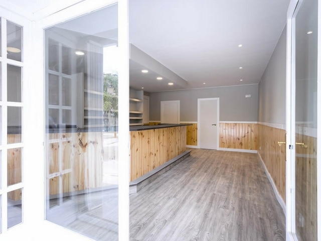 Hacemos la reforma de tu vivienda o piso en Bilbao, cambiamos el suelo por tarima flotante y realizamos subdivisiones del salón Empresa de reformas en Bilbao